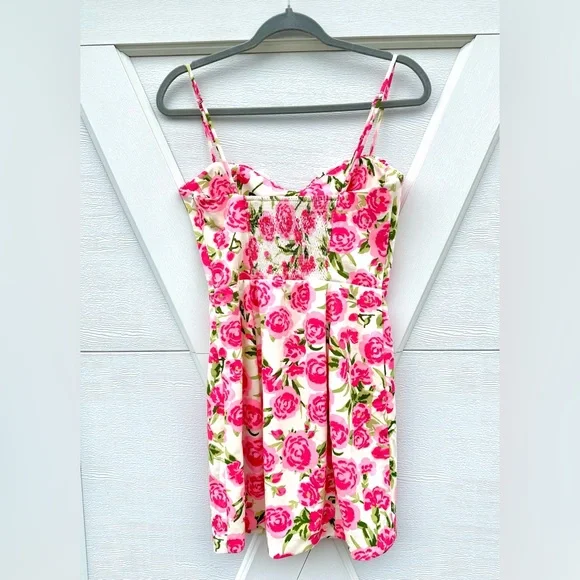 🔥Closet Clearout!🔥 Zara Roses Mini Dress - Picture 2 of 2